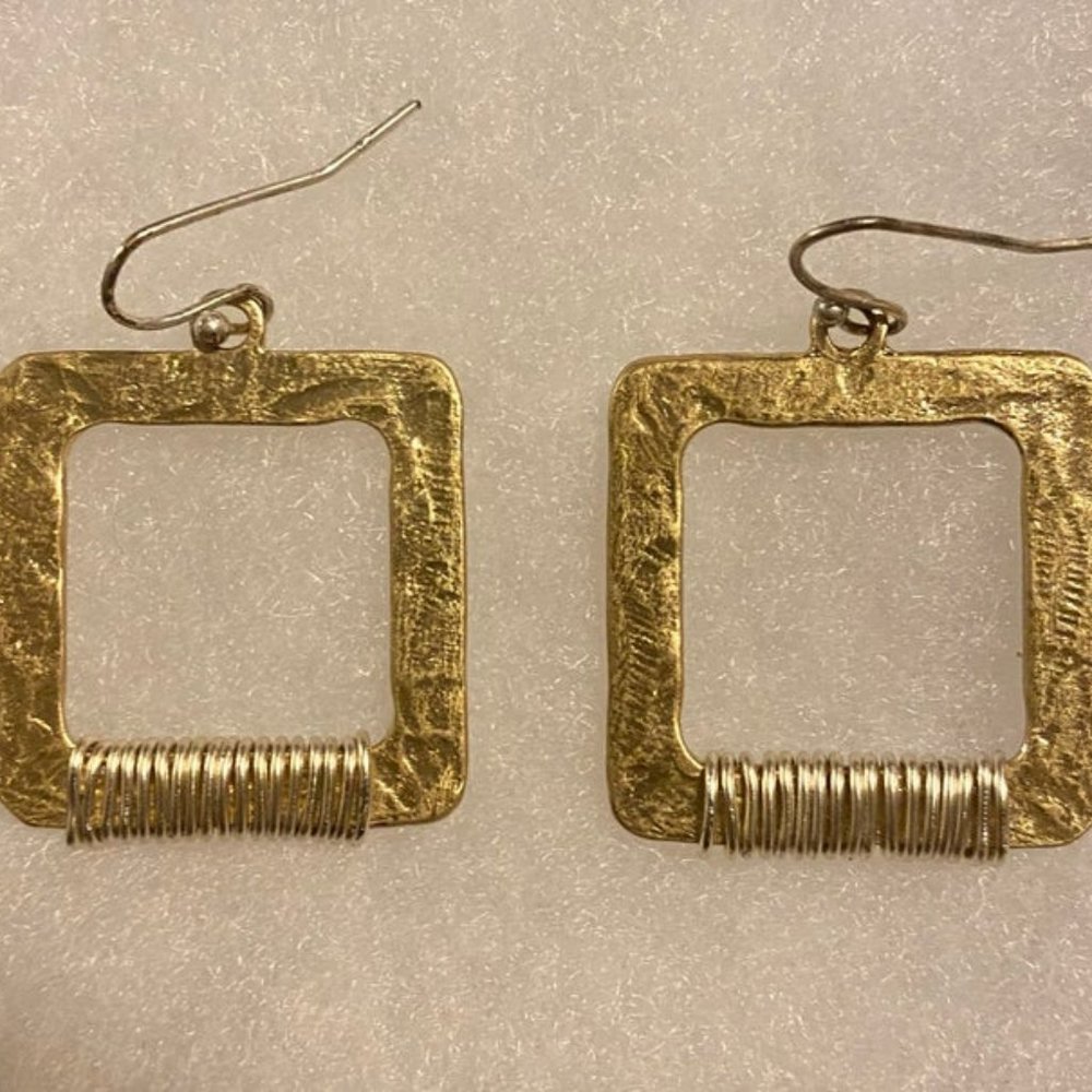 Hammered geometric wire wrapped earrings